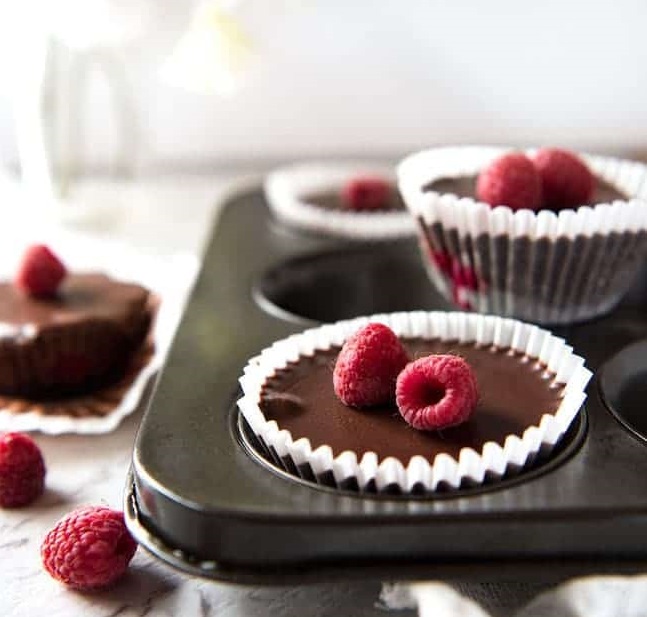 Delicious Raspberry & Chocolate Truffle Tarts -8-8-24beautytutorial.com