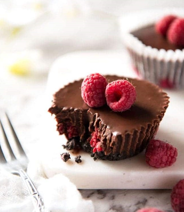 Delicious Raspberry & Chocolate Truffle Tarts -8-24beautytutorial.com