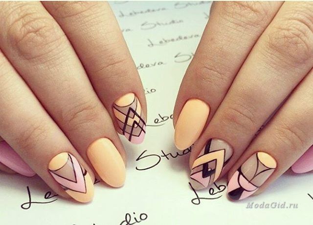 Manicure: New ideas of the spring manicure 2018-24beauty-24