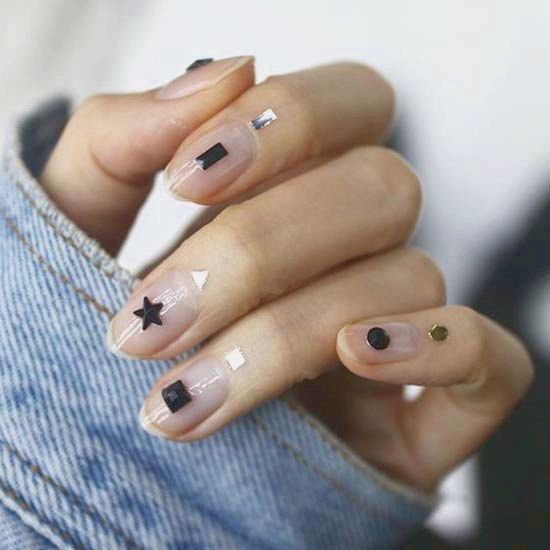 10 stunning examples of manicure-10-24beautytutorial